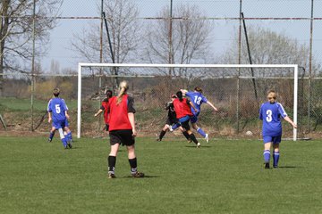 Bild 138 - Frauen am 10.4.11
